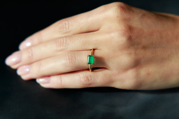 Columbian Emerald Solitaire