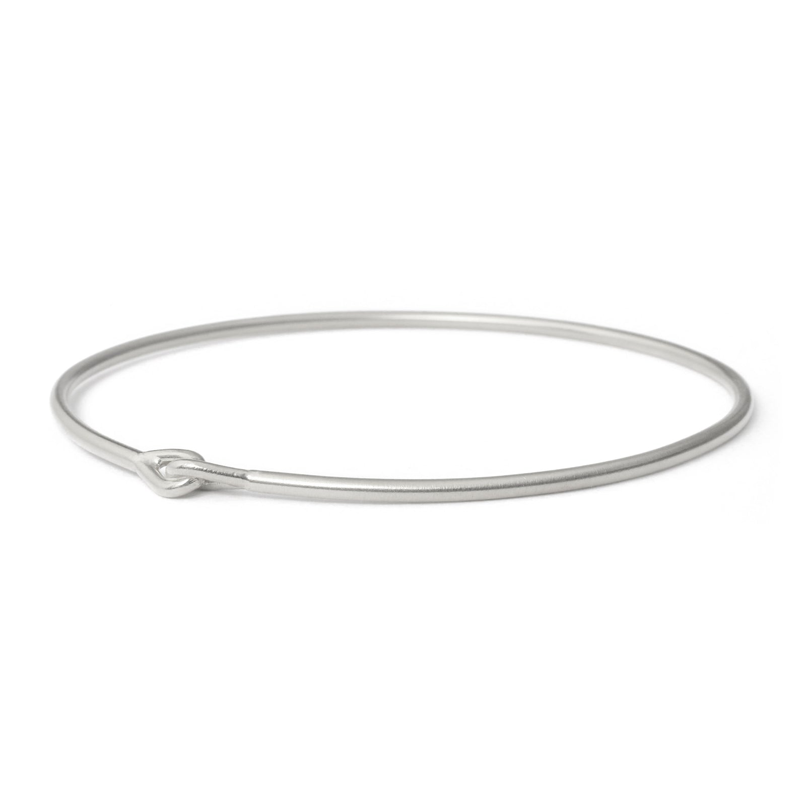 アクセサリー KAHIKO SILVER BANGLE NEEDLE アクセサリー KAHIKO SILVER BANGLE NEEDLE KAHIKO SILVER BANGLE